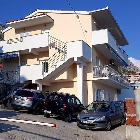 Apartments Tony Stanici - オミシュ エクステリア 写真